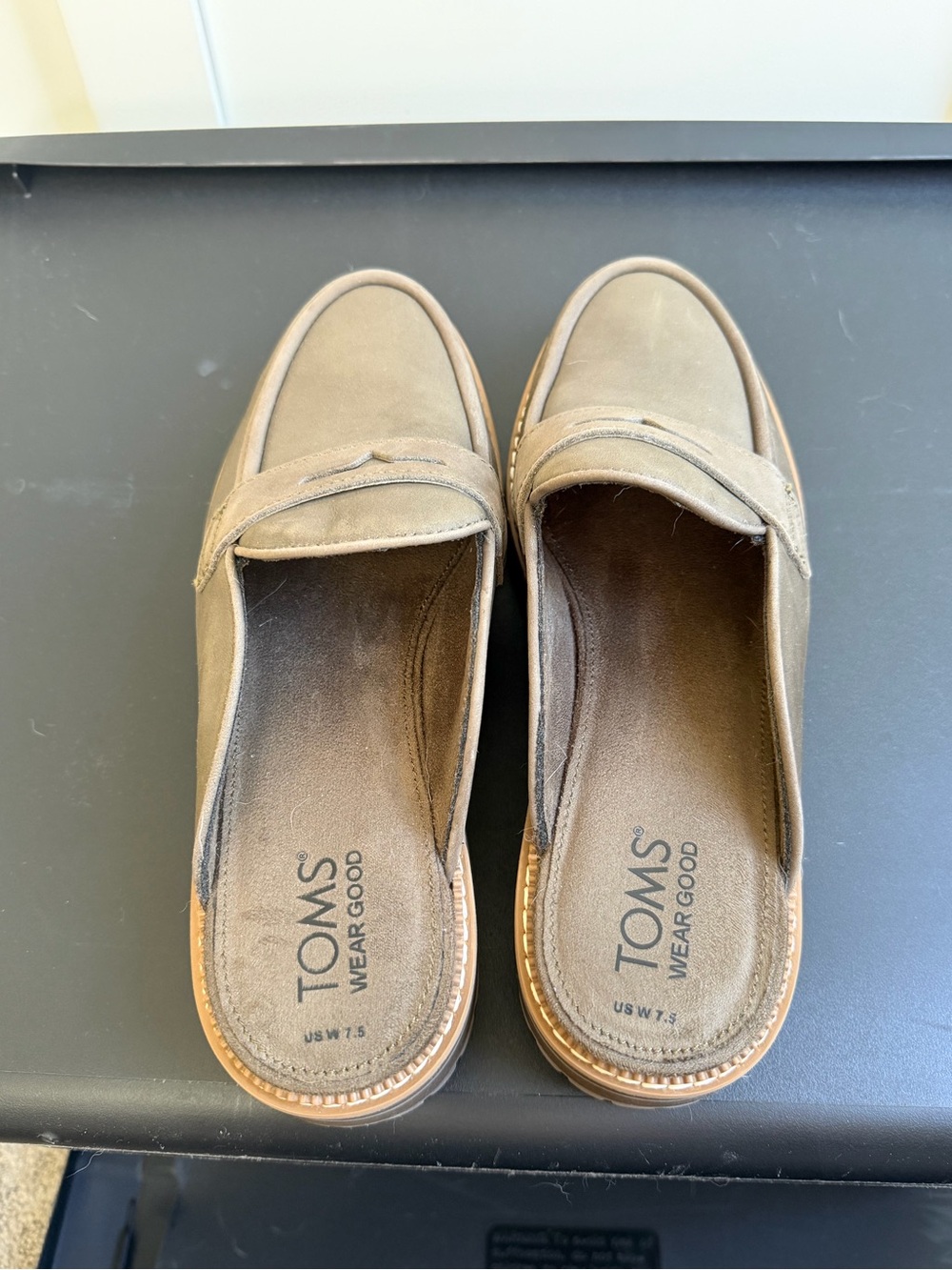 Toms Brown Mule Loafers with Lug Sole - Picture 3 of 4